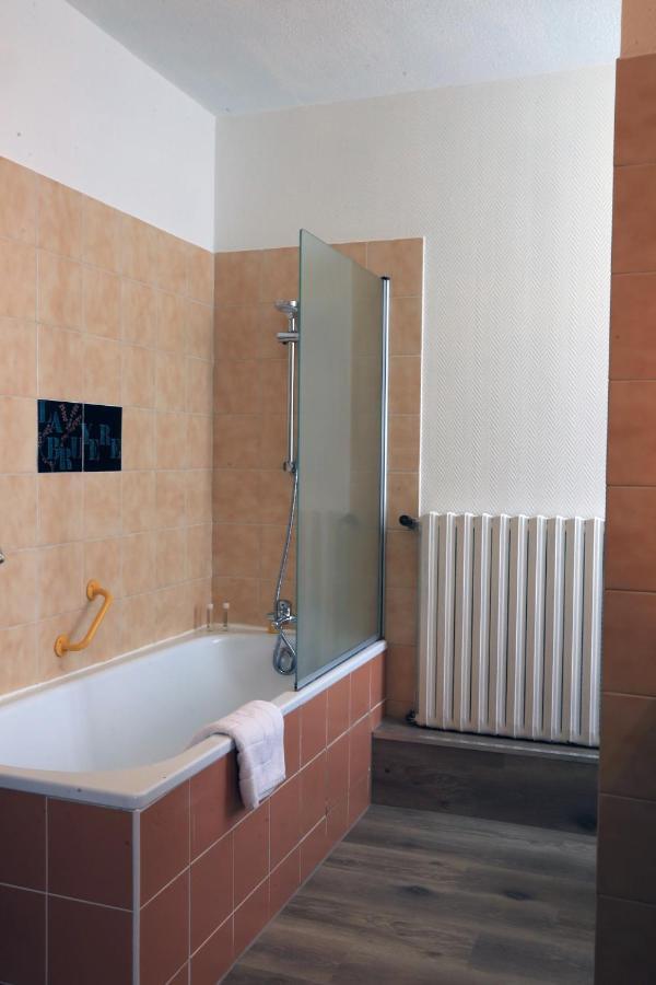 Hostellerie La Bruyere Chalvignac Экстерьер фото
